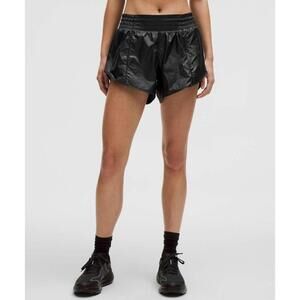 LL189 NWT Lululemon Hotty Hot High-Rise Lined Short 4" *Matte Sheen